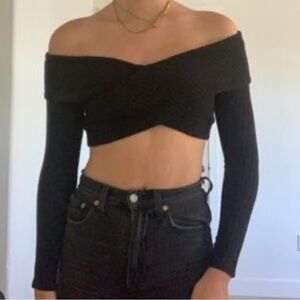 Wilfred Free Off-the-shoulder shirt